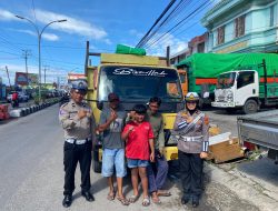 Polantas Menyapa, Kanit Kamsel Ipda Nuraeni Edukasi Sopir Truk