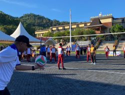 Semarak Hari Bhayangkara dan Satu Dekade Polda Sulbar, Kapolda Buka Turnamen Bola Voli Antar Satker
