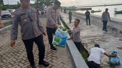 TNI-POLRI Bersama Instansi Terkait Gelar Aksi Bersih Pantai di Bulukumba