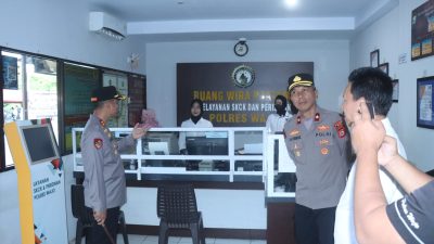 Awali Tugas di Polres Wajo, AKBP Douglas Mahendrajaya Cek Kesiapan Personel dan Fasilitas Mako