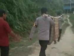 Polri Melayani dengan Hati Perjuangan Evakuasi Nenek Sania dari Pegunungan Mambi Wilayah Hukum Polda Sulbar