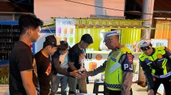 Patroli Blue Light Polantas Polda Sulbar Bangun Kedekatan Akrab, Pastikan Malam yang Aman dan Penuh Kehangatan