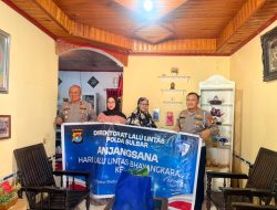 71 Tahun Mengabdi, Dirlantas Polda Sulbar Kunjungi Purnawirawan Kenang Pengabdian dan Kepedulian