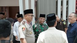 Momen Hangat Perayaan Maulid, Kapolda Bersama Pemda Komitmen Jaga Kedamaian Sulbar