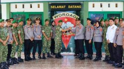 Semarak HUT ke-81 TNI, Polresta Kendari Hadir Bawa Kejutan dan Pesan Soliditas