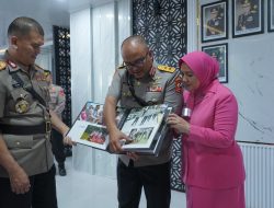Doa Penuh Kehangatan Iringi Langkah Pamit Irjen Pol Adi Deriyan Jayamarta
