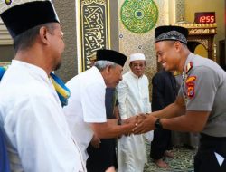 Kapolresta Kendari Hadir di Tengah Jamaah, Ajak Warga Bersama Ciptakan Kota yang Aman dan Kondusif