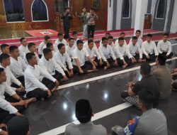 Jangan Gadaikan Masa Depan demi Keinginan Sesaat! Lewat Subuh Keliling, Kabidpropam dan Kabidkum Polda Sulbar Ingatkan Bintara Remaja Bahaya Judol dan Pinjol