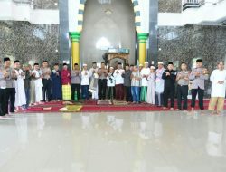 Jumat Keliling, Kapolresta Kendari Perkuat Silaturahmi dan Imbauan Kamtibmas Bersama Masyarakat